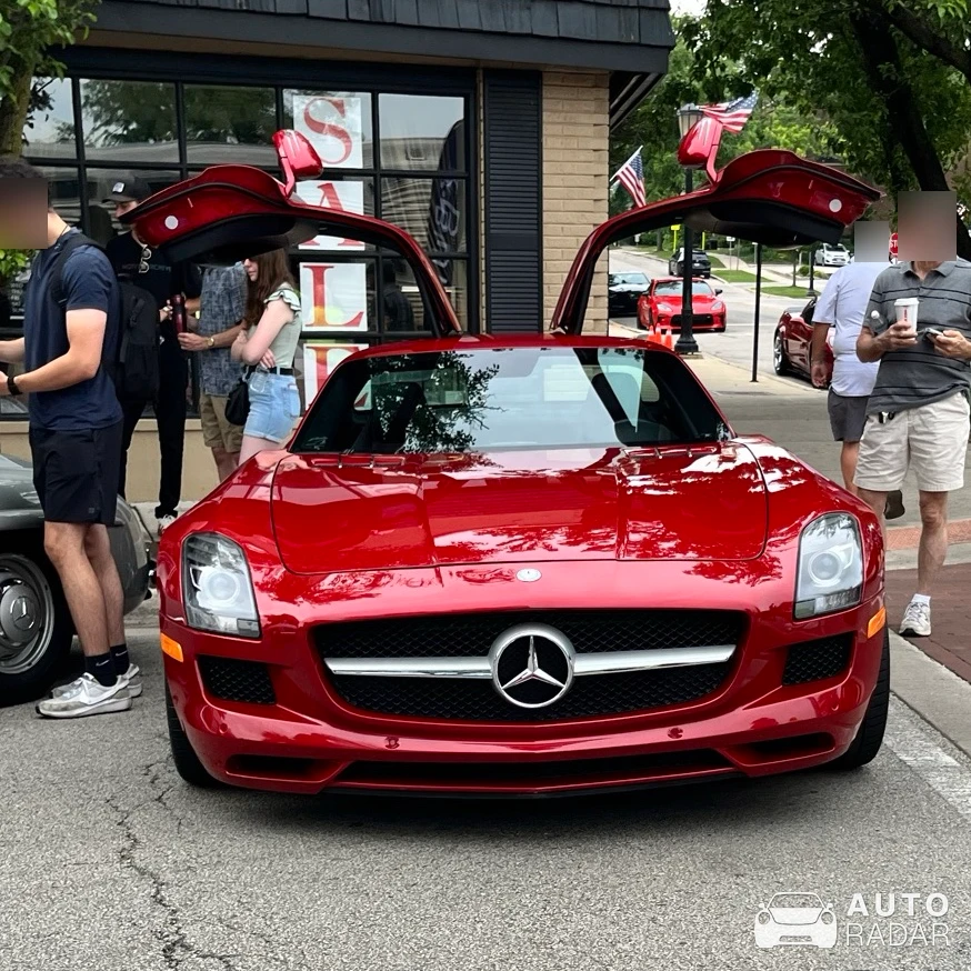 Mercedes-Benz SLR McLaren Stirling Moss spotted in Orland Park