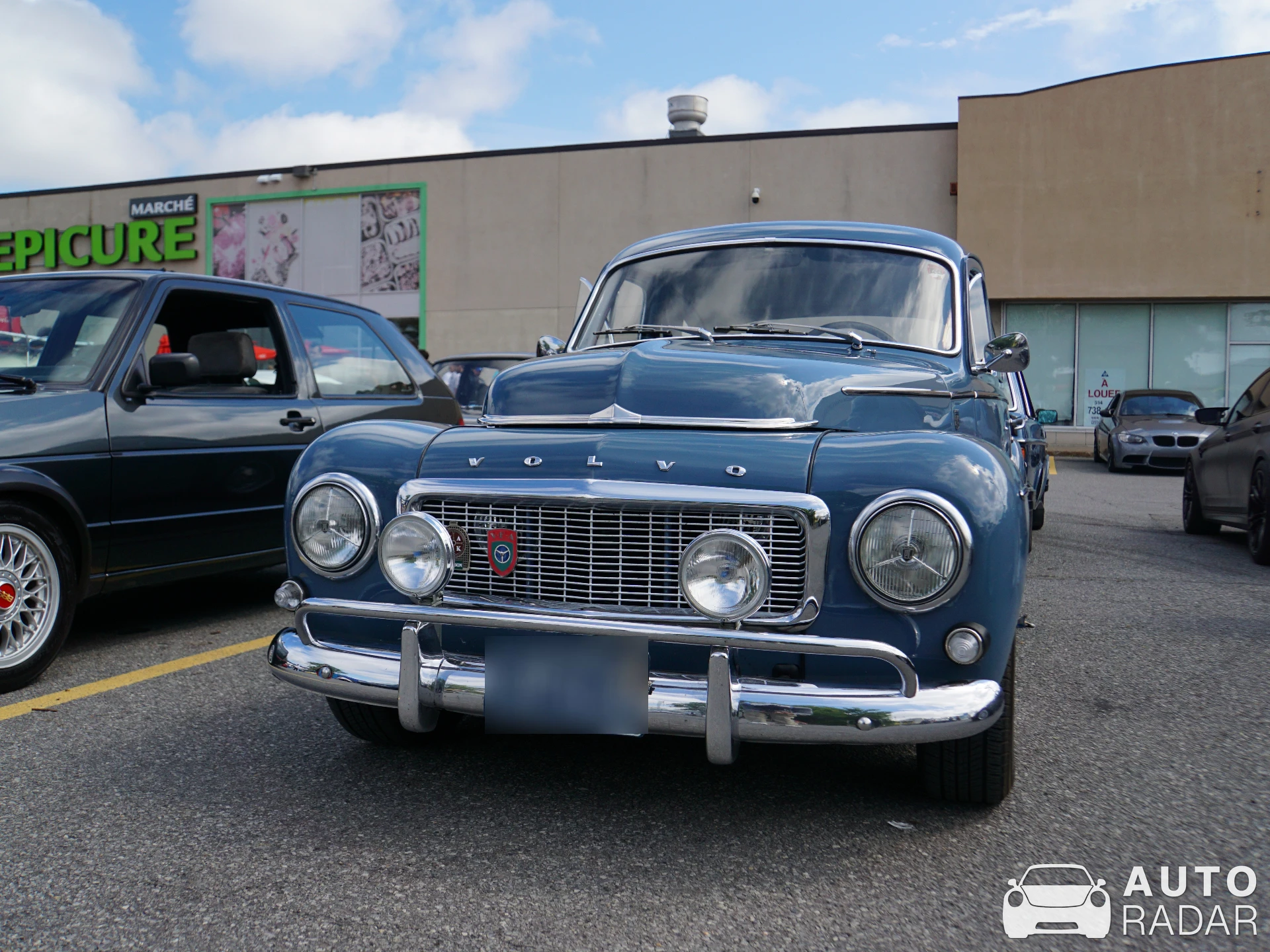 Volvo PV544 spotted in Montréal