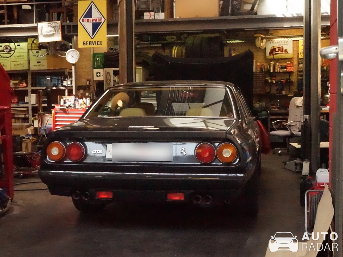 Ferrari 412 spotted in Berliini