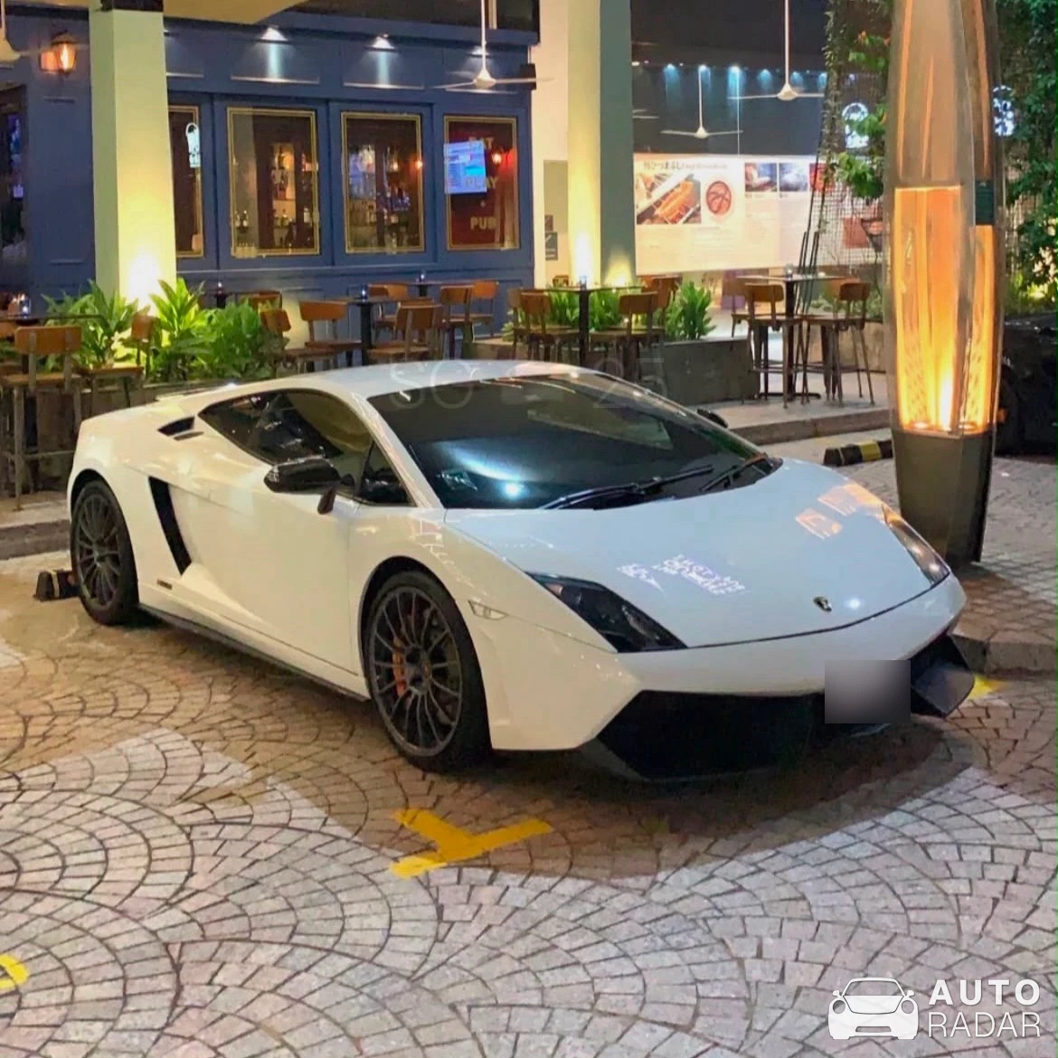 Lamborghini Gallardo spotted in Singapore