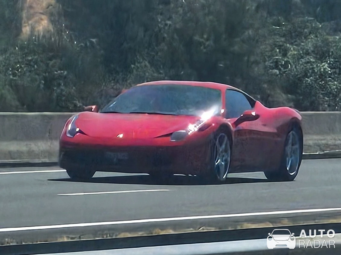 Ferrari 458 Italia spotted in Carcassonne