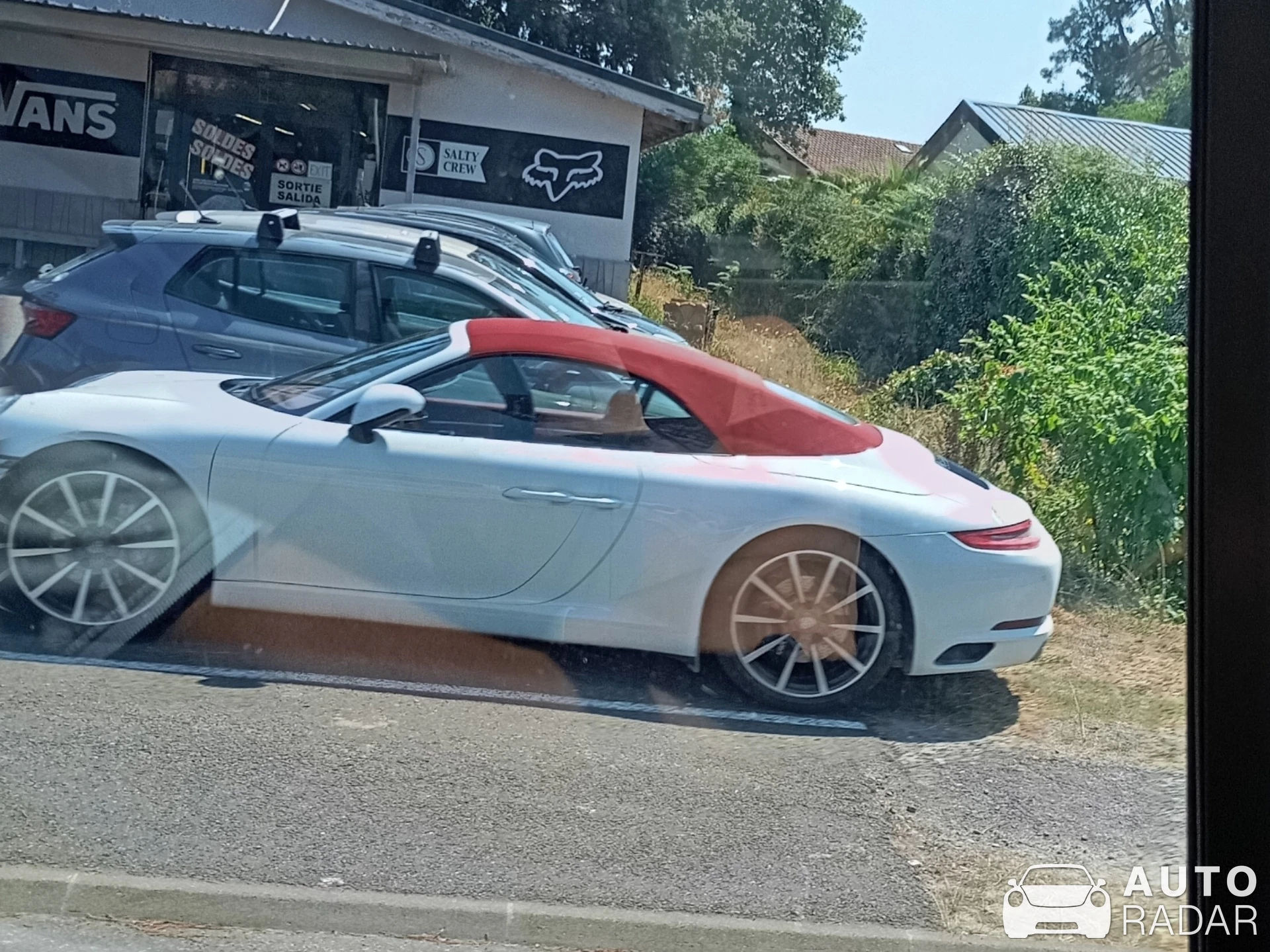 Porsche 991 Carrera Cabriolet MkI spotted in Soorts-Hossegor