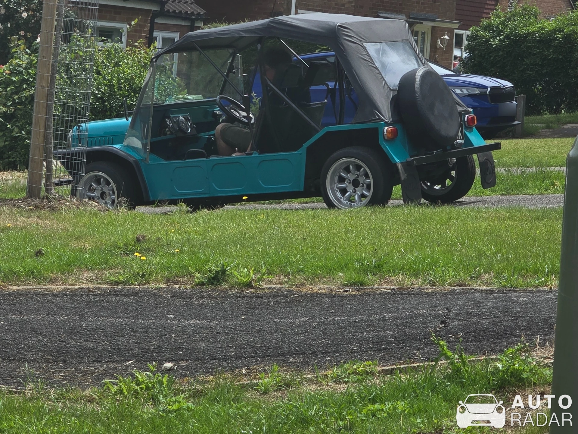 Mini Moke spotted in Farnborough