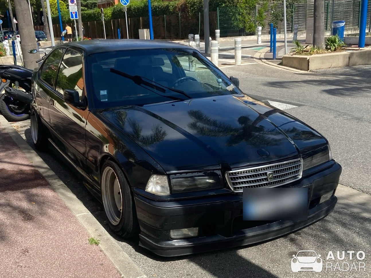 BMW 3 Series E36 spotted in Villeneuve-Loubet