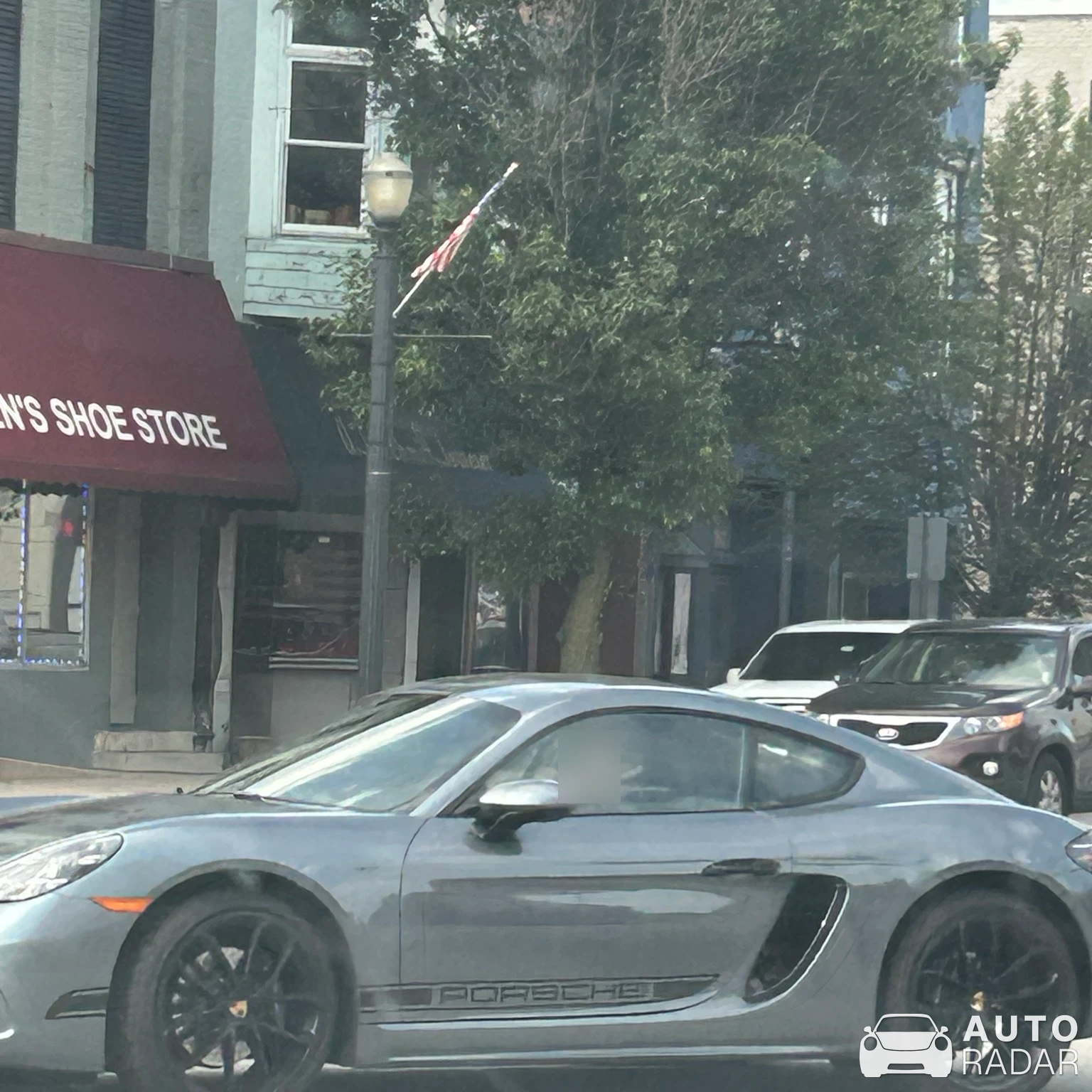 Porsche 718 Cayman T spotted in La Porte