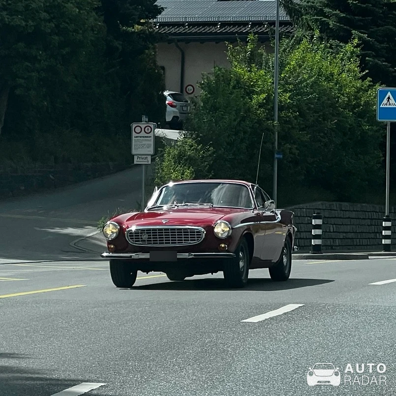 Volvo P1800 spotted in Chur