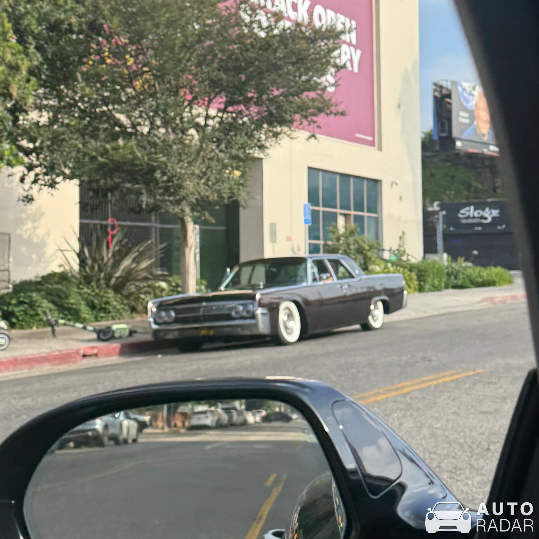 Lincoln Continental Mark V spotted in Los Angeles