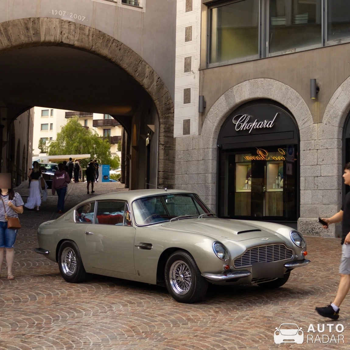 Aston Martin DB5 spotted in Vulpera