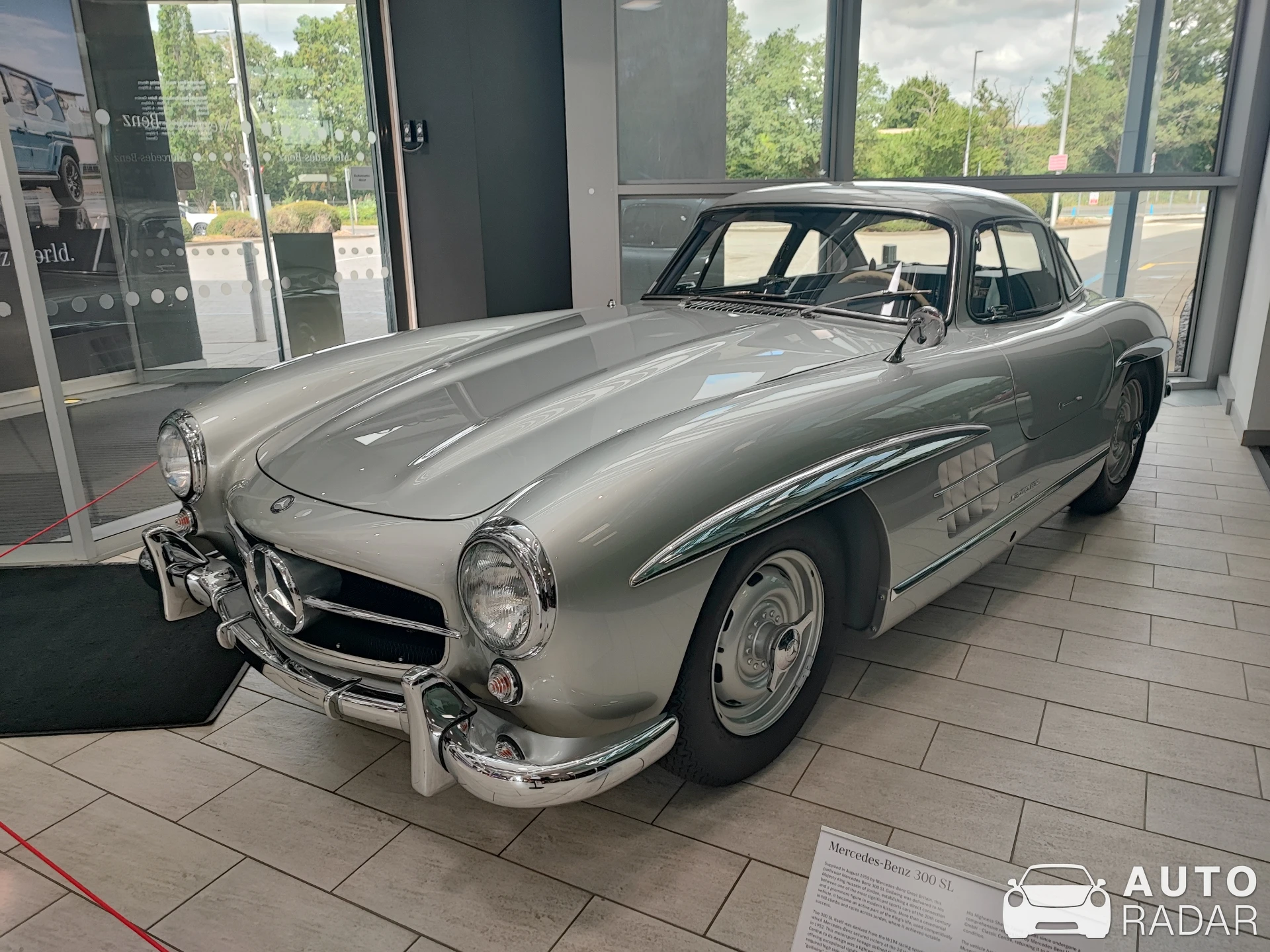 Mercedes-Benz 300SL Gullwing spotted in Weybridge
