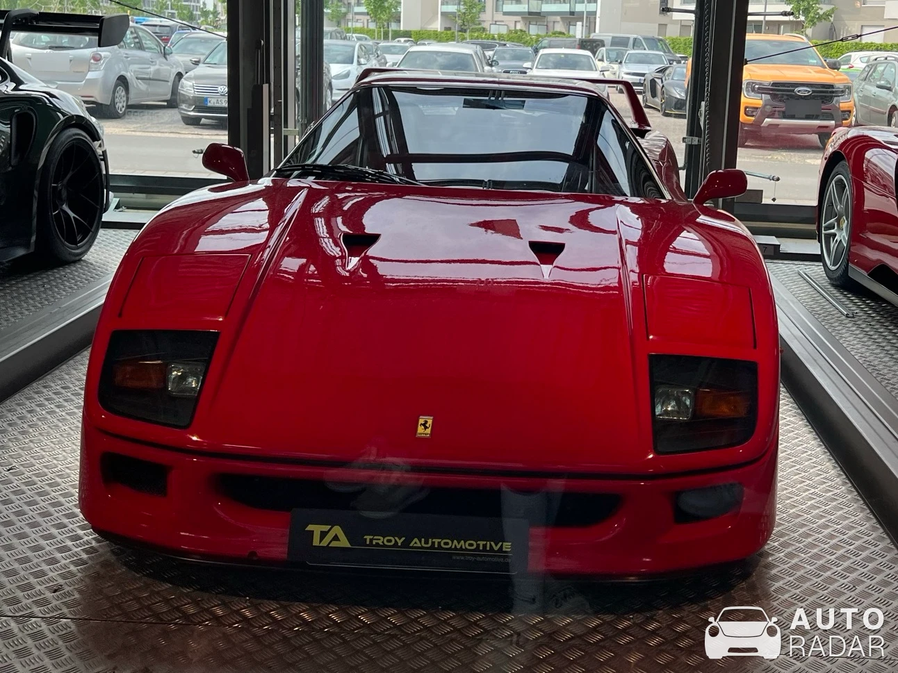 Ferrari F40 spotted in Köln