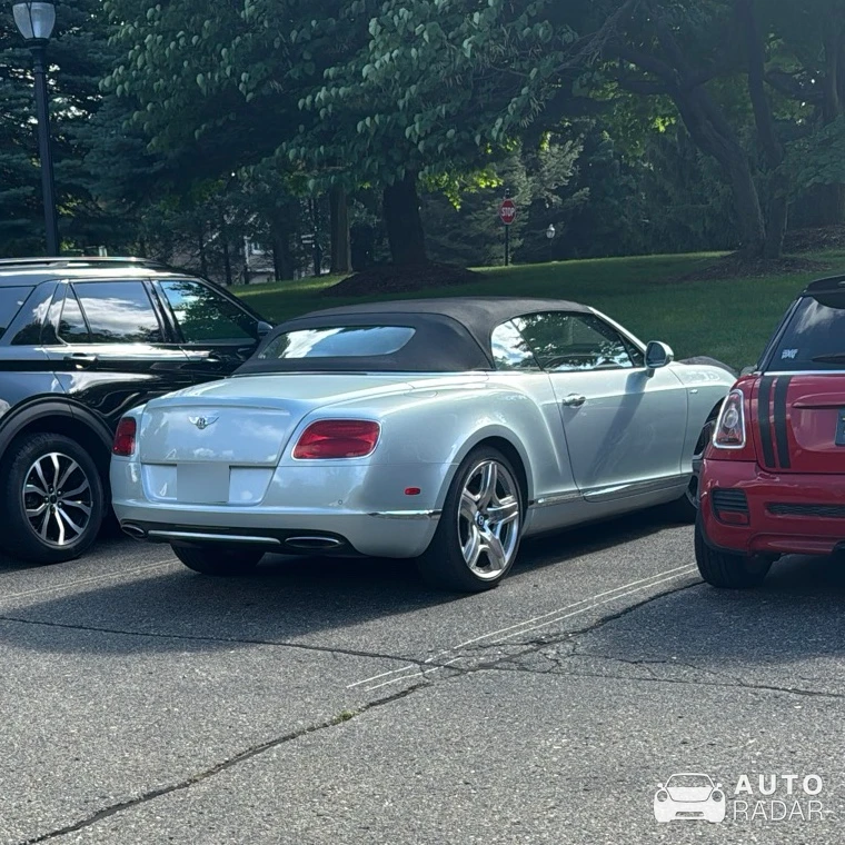 Bentley Continental GTC spotted in Bloomfield Hills