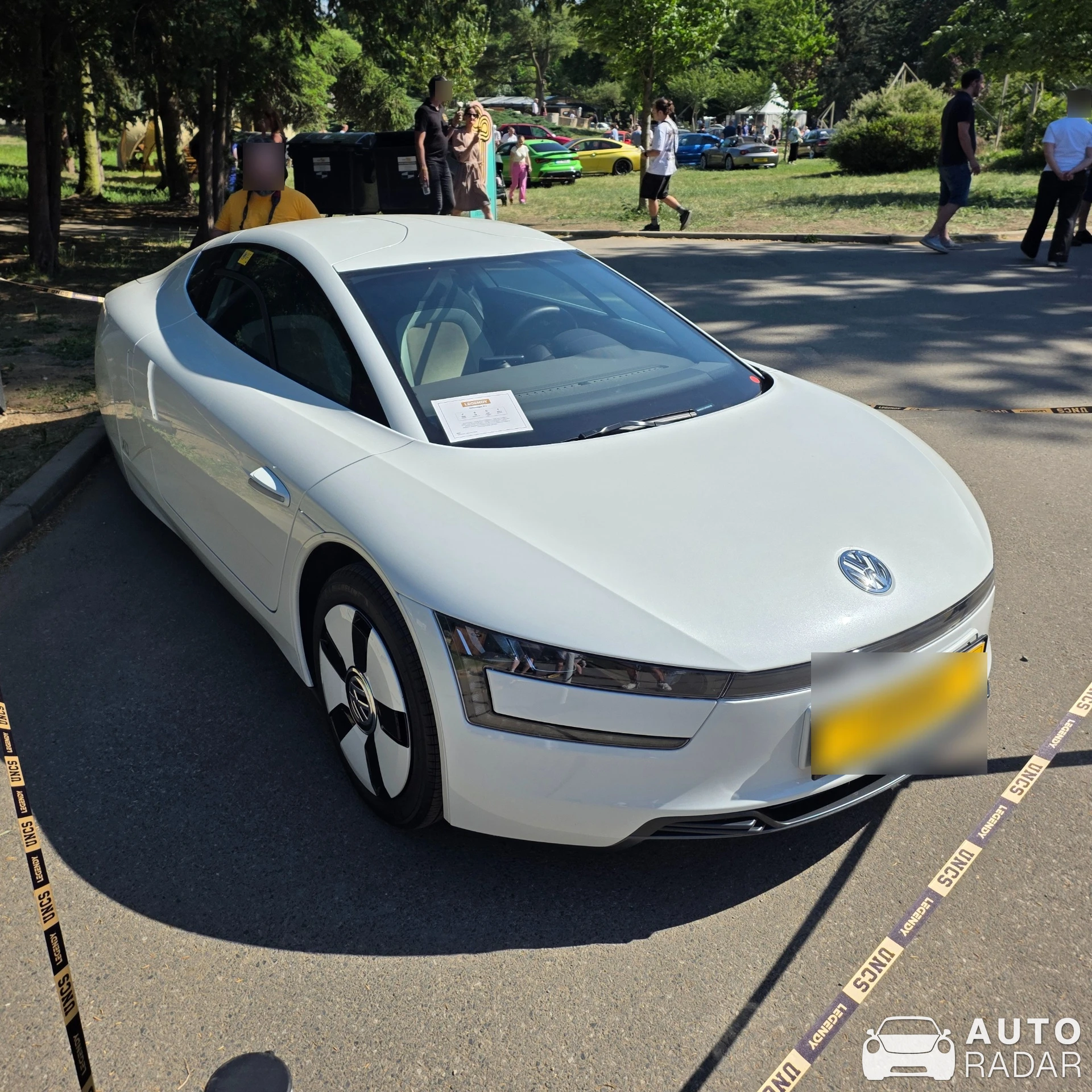 Volkswagen XL1 spotted in Praha