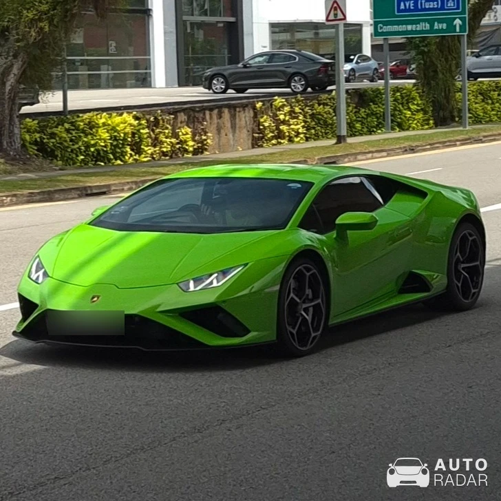 Lamborghini Huracán LP610-2 EVO RWD spotted in Singapore