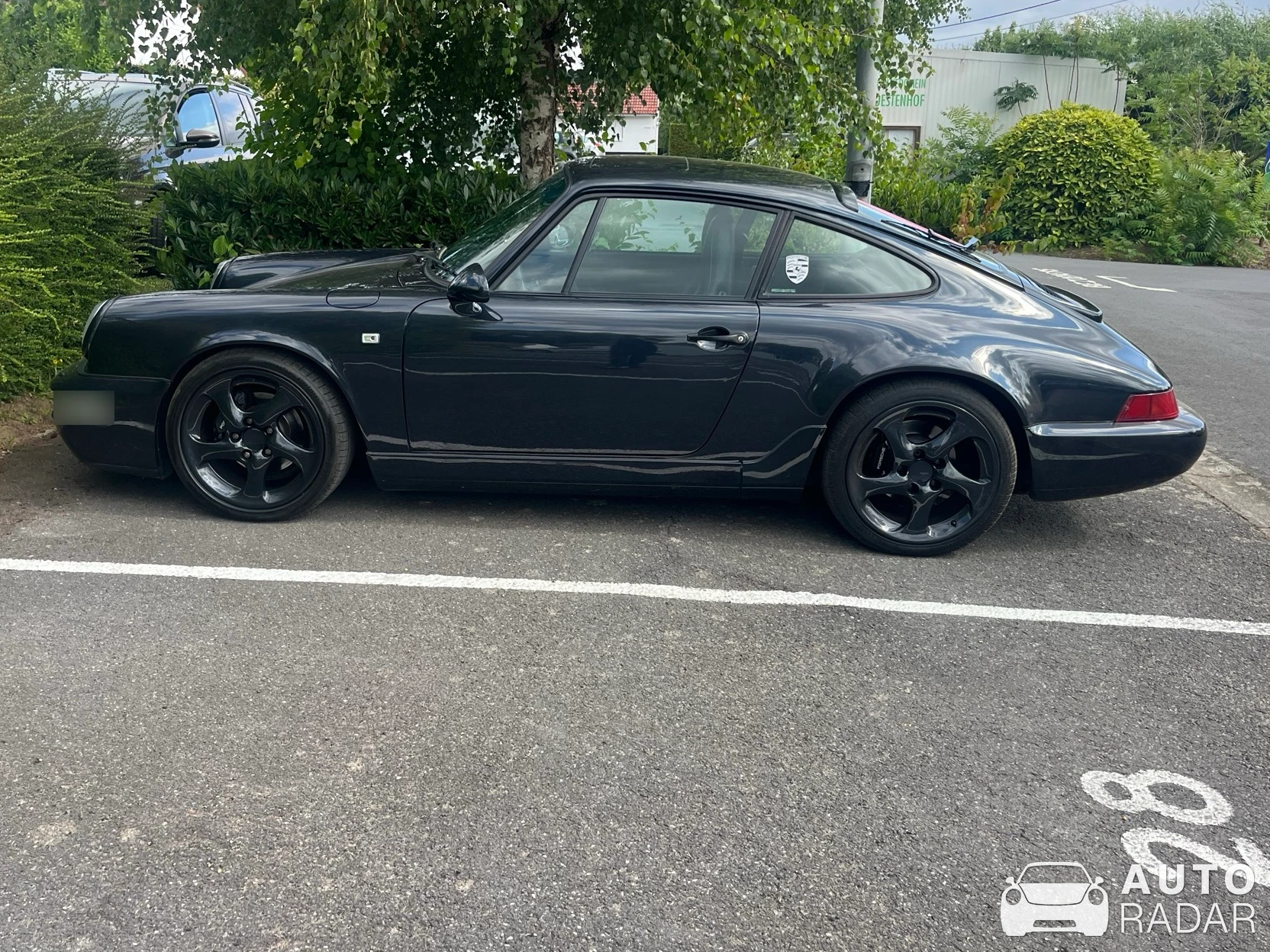 Porsche 964 Carrera 4 spotted in Heuvelland