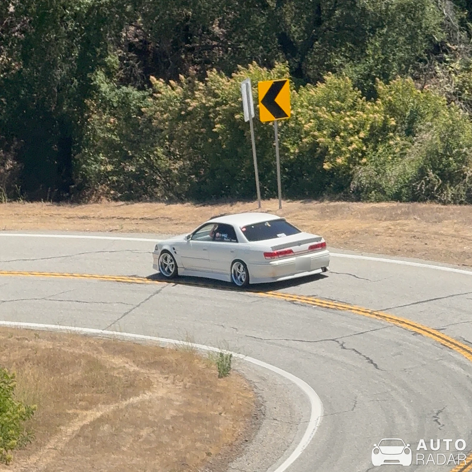 Toyota Chaser JSX100 spotted in Malibu
