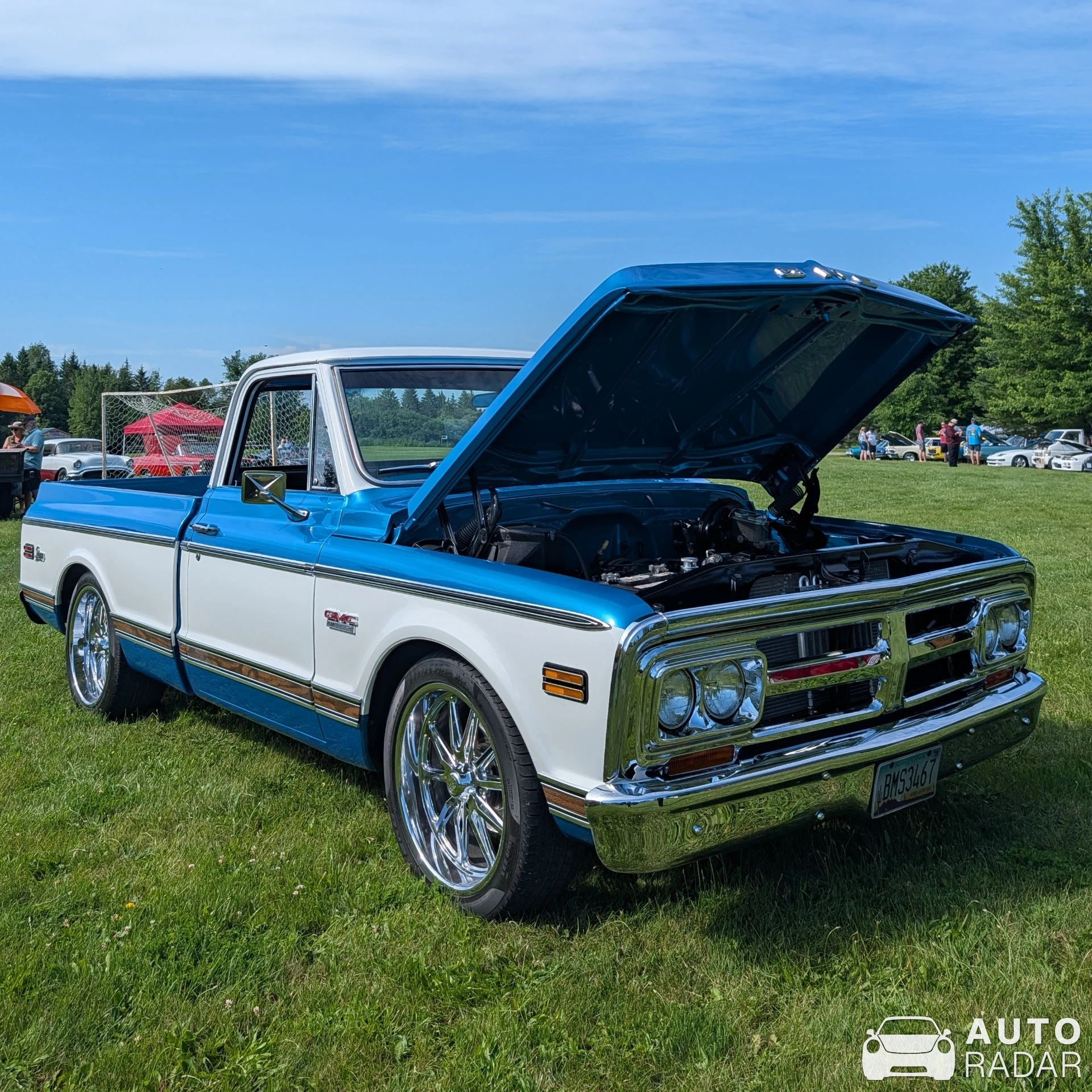 GMC C/K spotted in Merrickville
