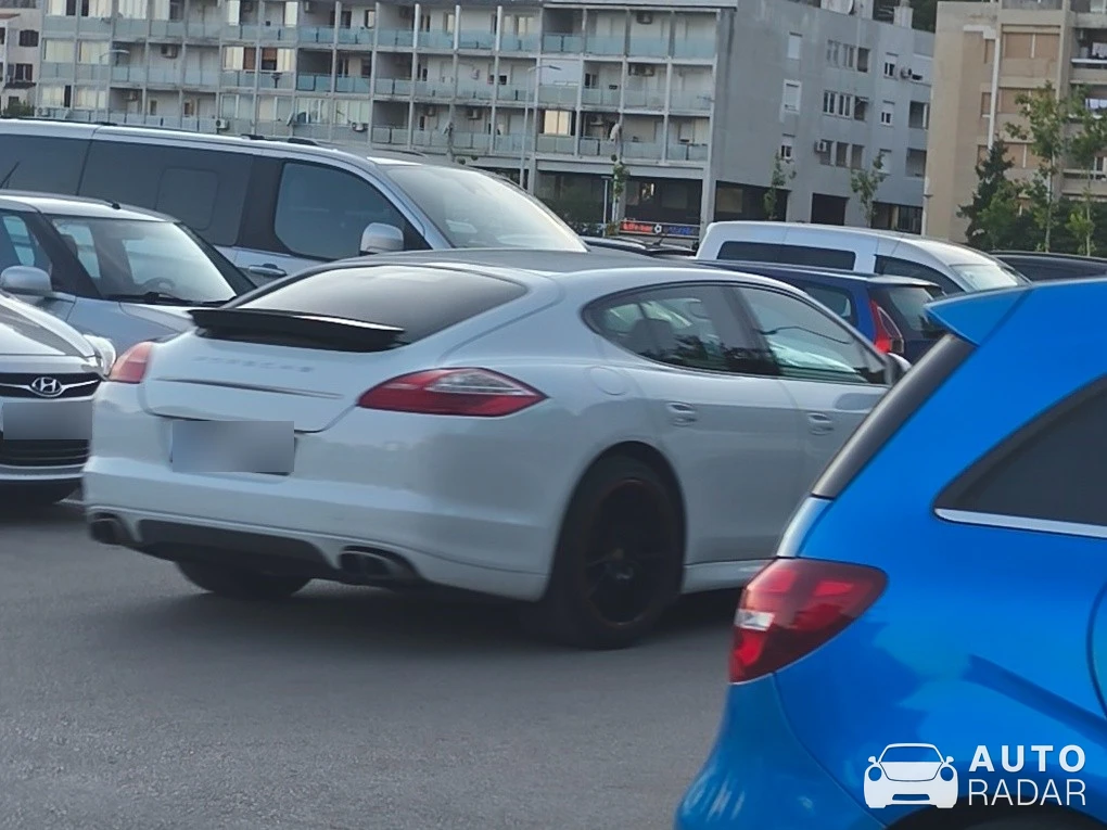 Porsche 970 Panamera S spotted in Omiš
