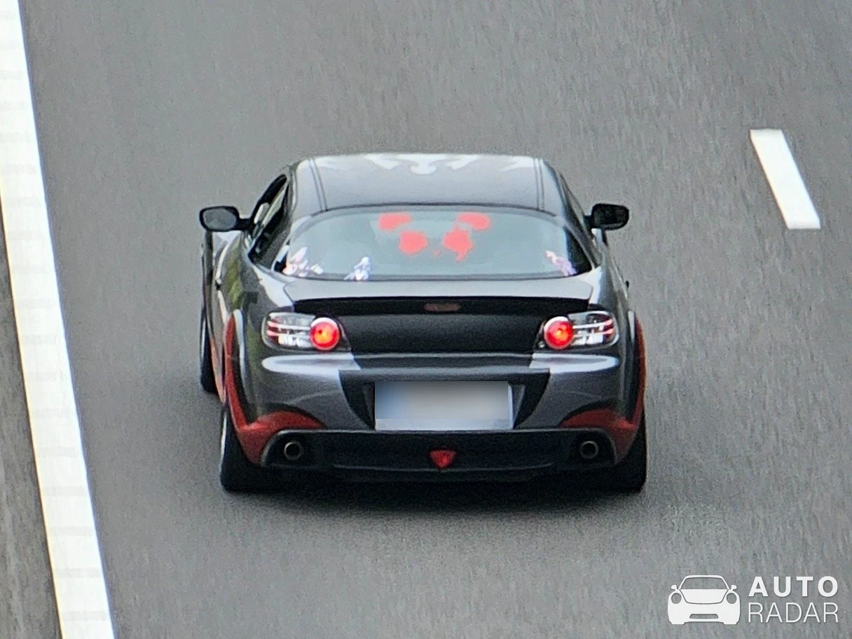 Mazda RX-8 spotted in Beek