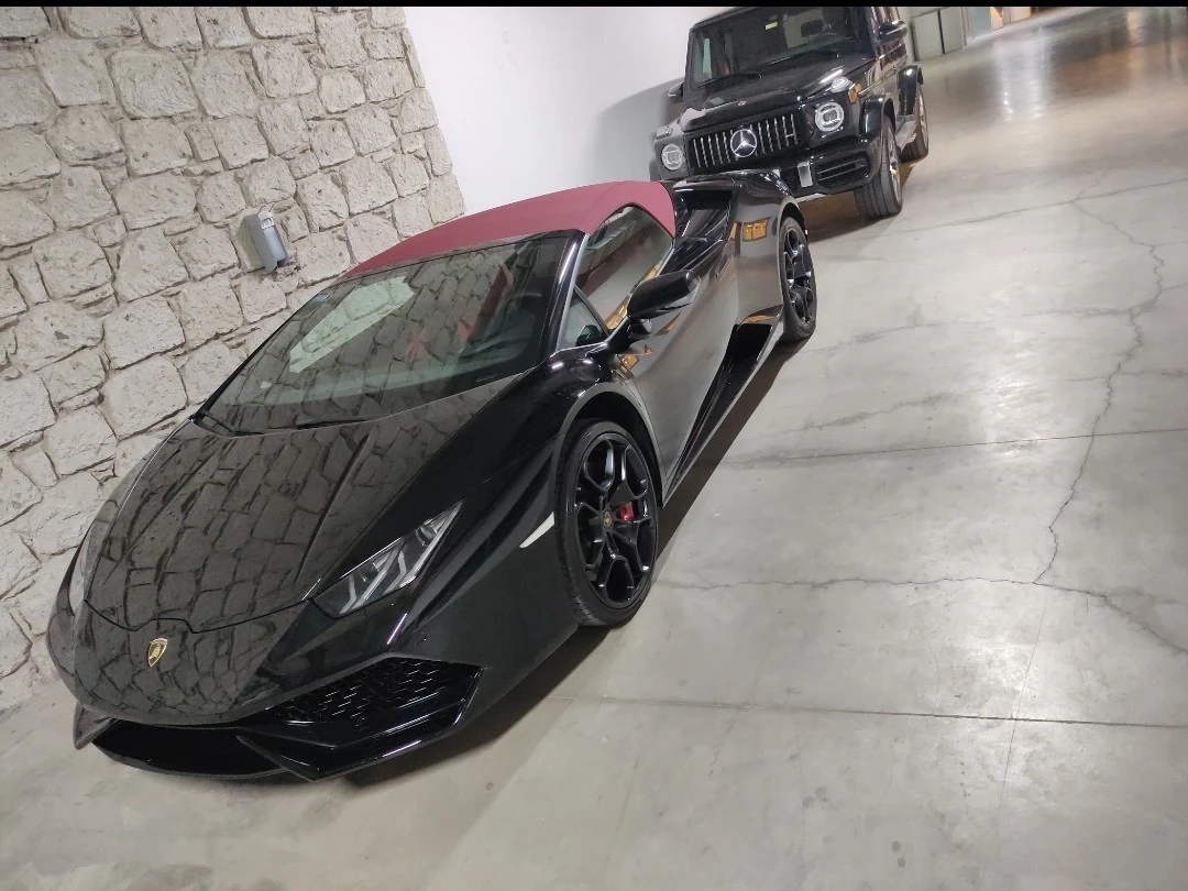 Lamborghini Huracán LP610-4 Spyder spotted in Alaçatı, Türkiye