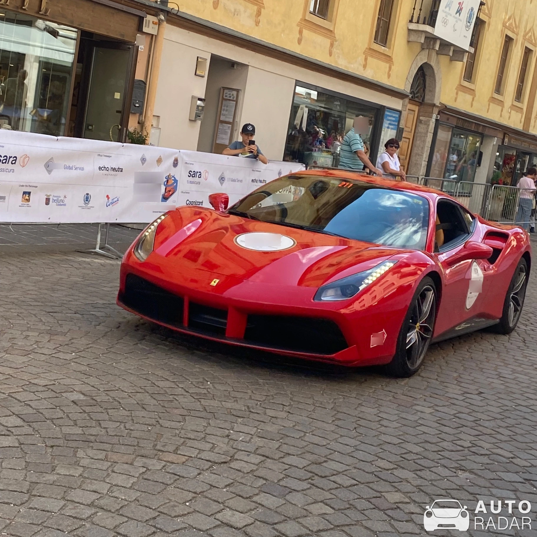 Ferrari 488 Pista spotted in Cortina d'Ampezzo, Itálie