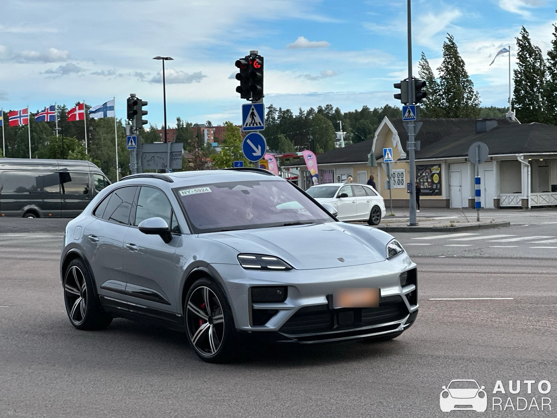 Porsche Macan EV Turbo spotted in Jyväskylä