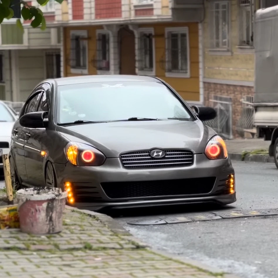Hyundai Accent Era spotted in Sultangazi, Türkiye