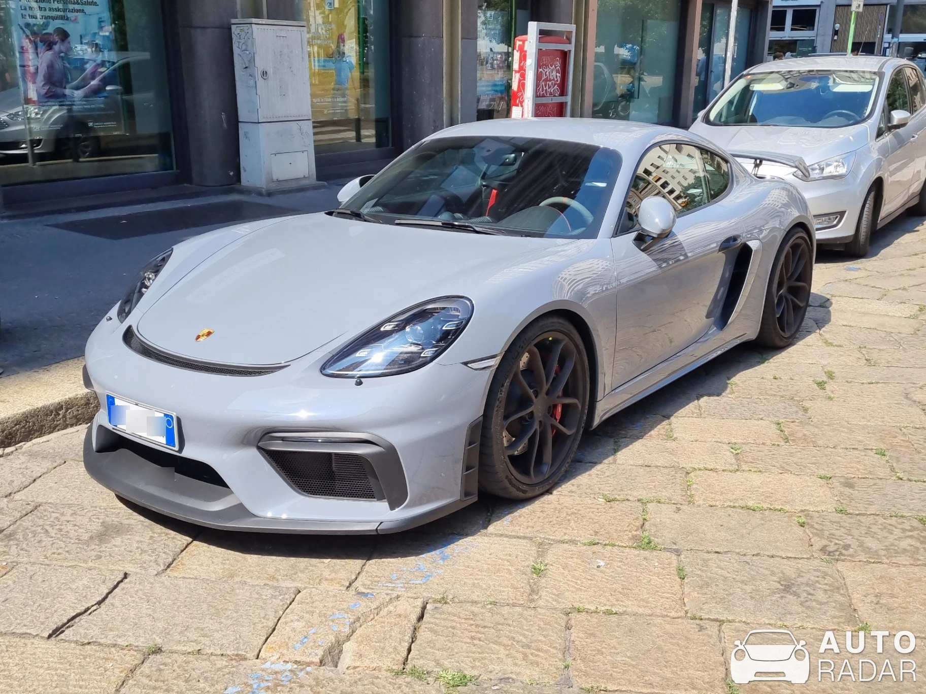 Porsche 718 Cayman GT4 spotted in Milan, Italy