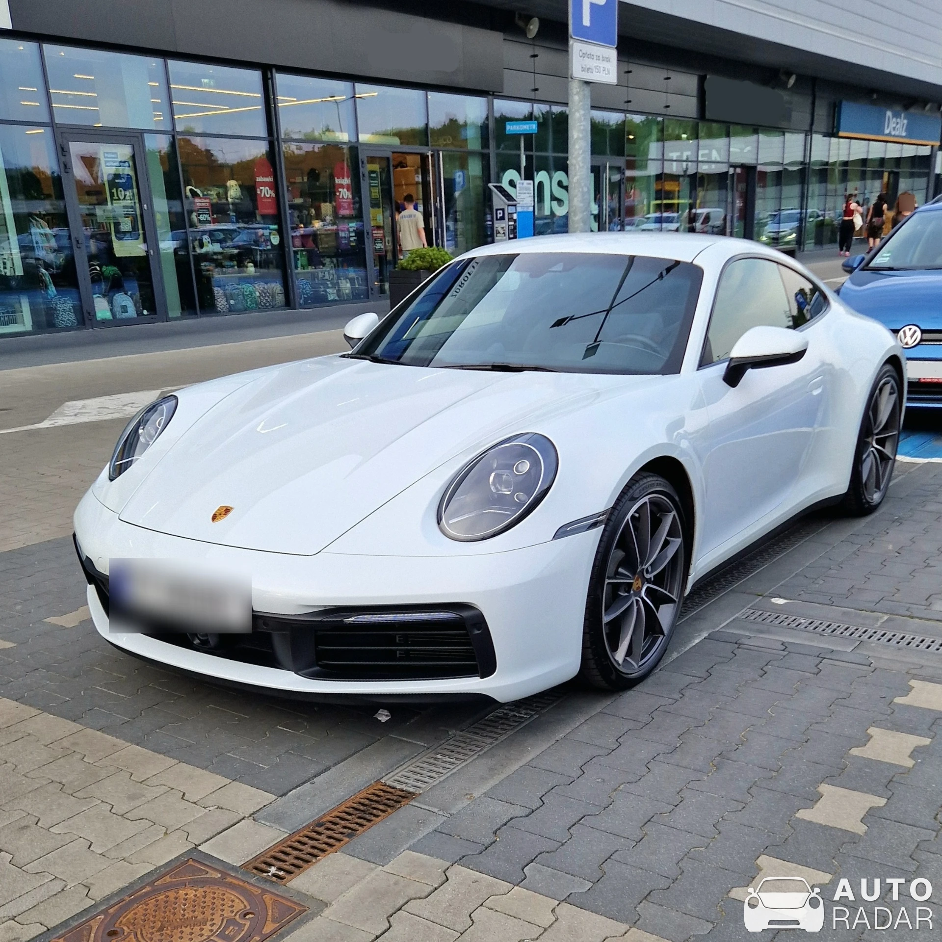 Porsche 992 Carrera 4 MkI spotted in Kraków