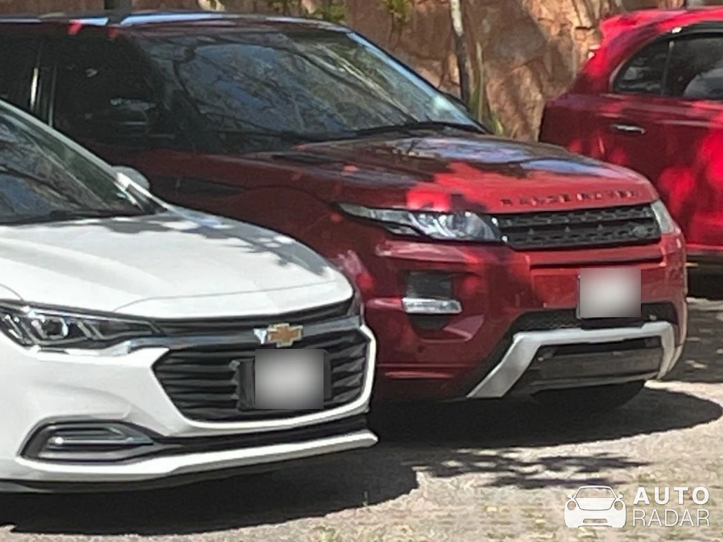 Land Rover Range Rover Evoque spotted in Puerto Ceiba