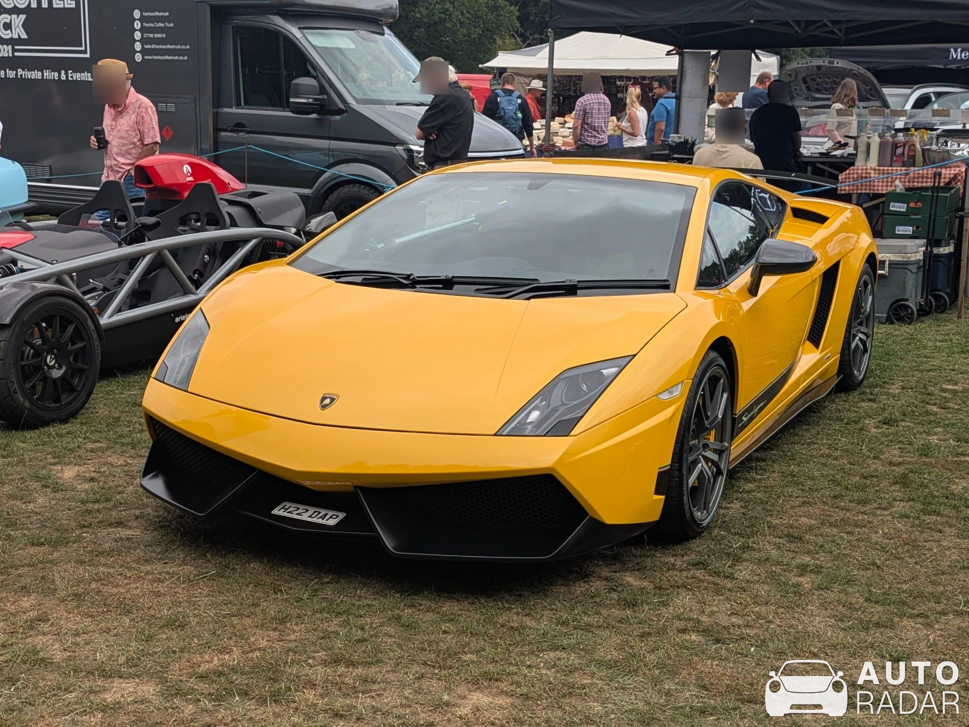 Lamborghini Gallardo LP570-4 Superleggera spotted in Rickmansworth