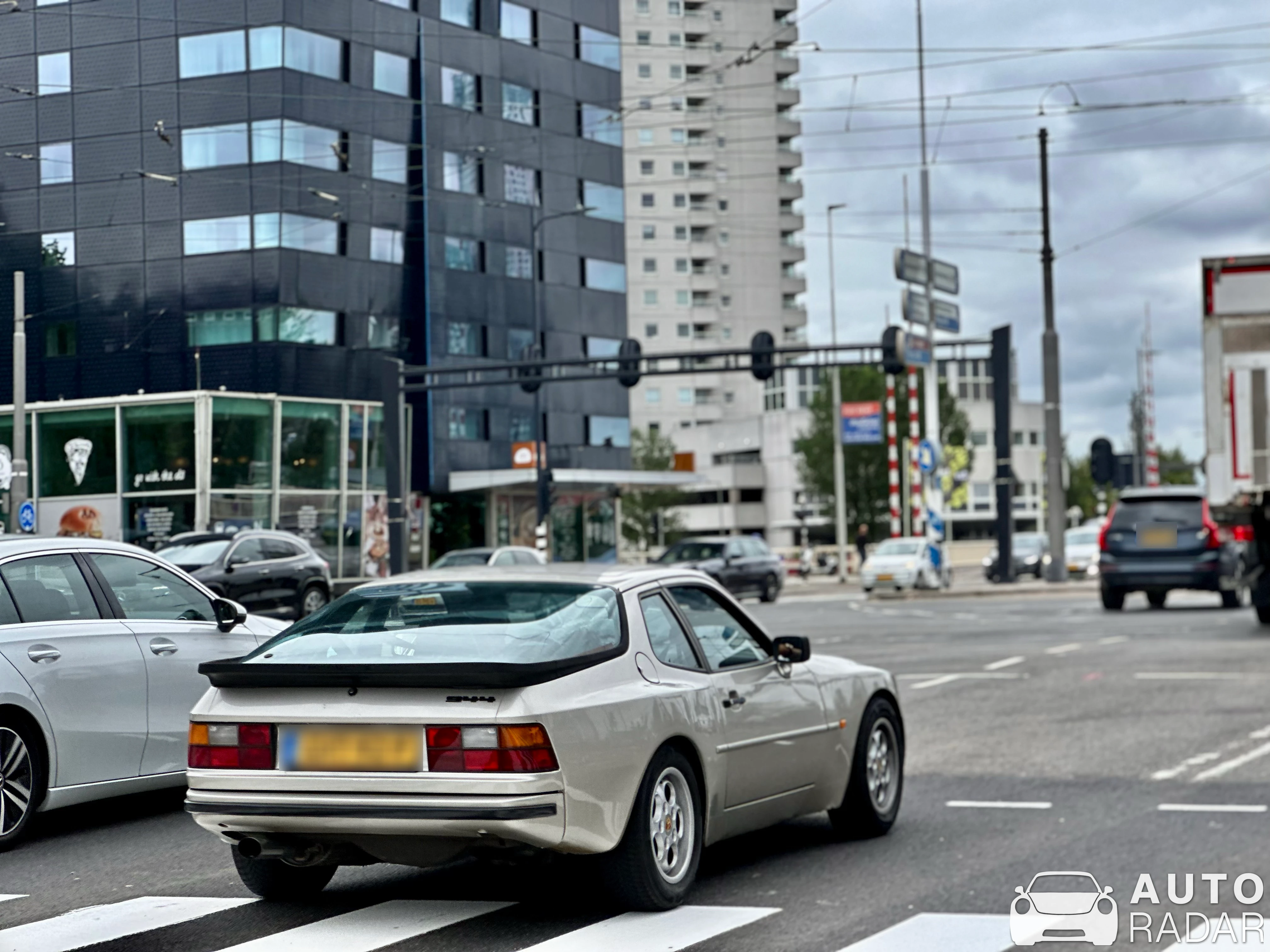 Porsche 944 Turbo spotted in Rotterdam