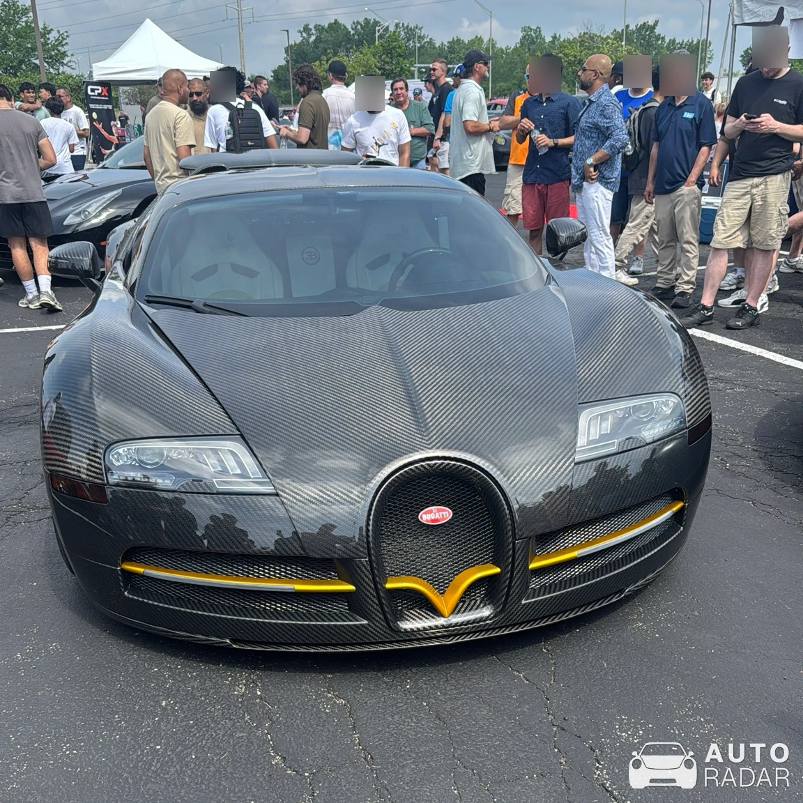 Bugatti Veyron 16.4 Mansory LINEA Vincerò d’Oro spotted in West Chicago
