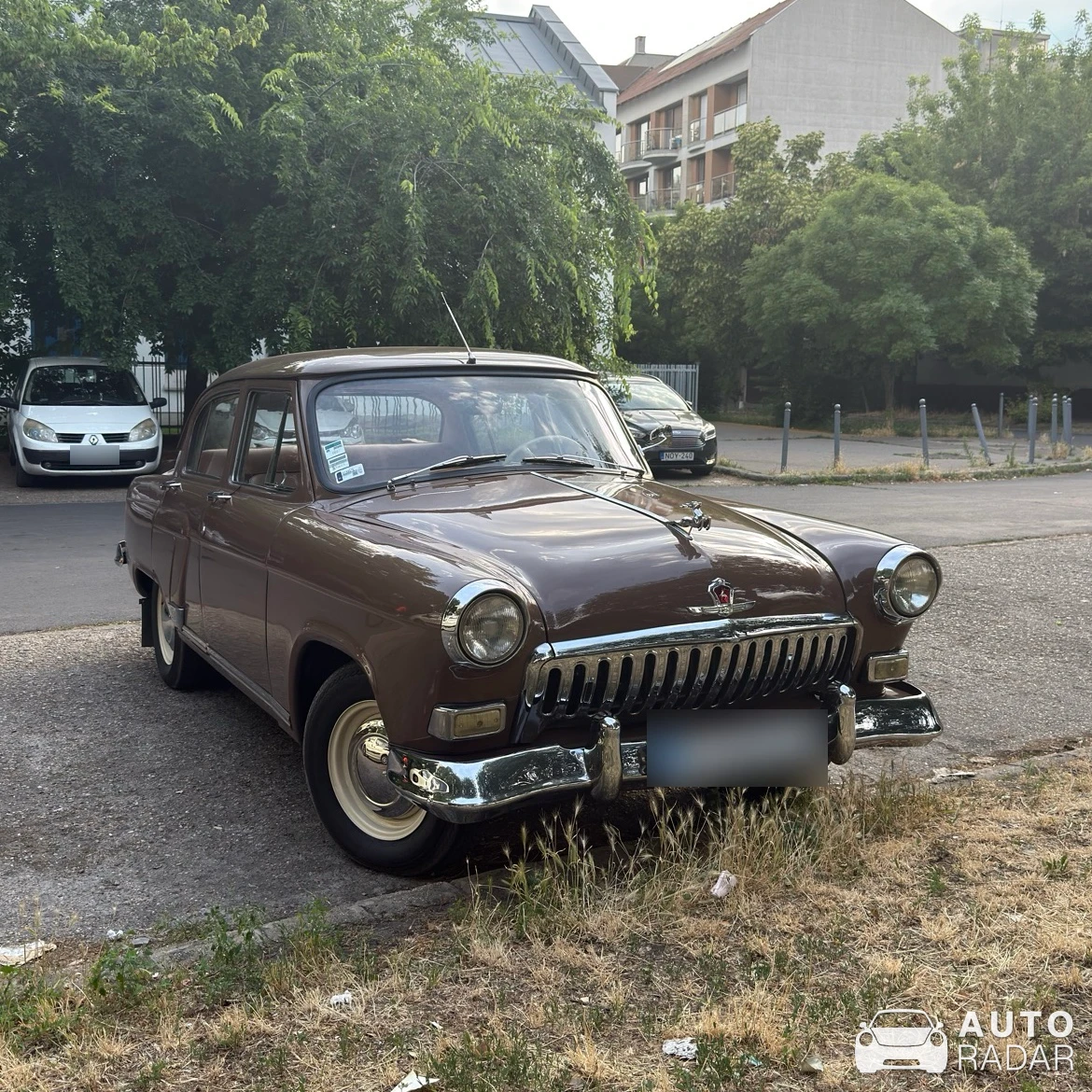 GAZ 21 Volga spotted in Budapest