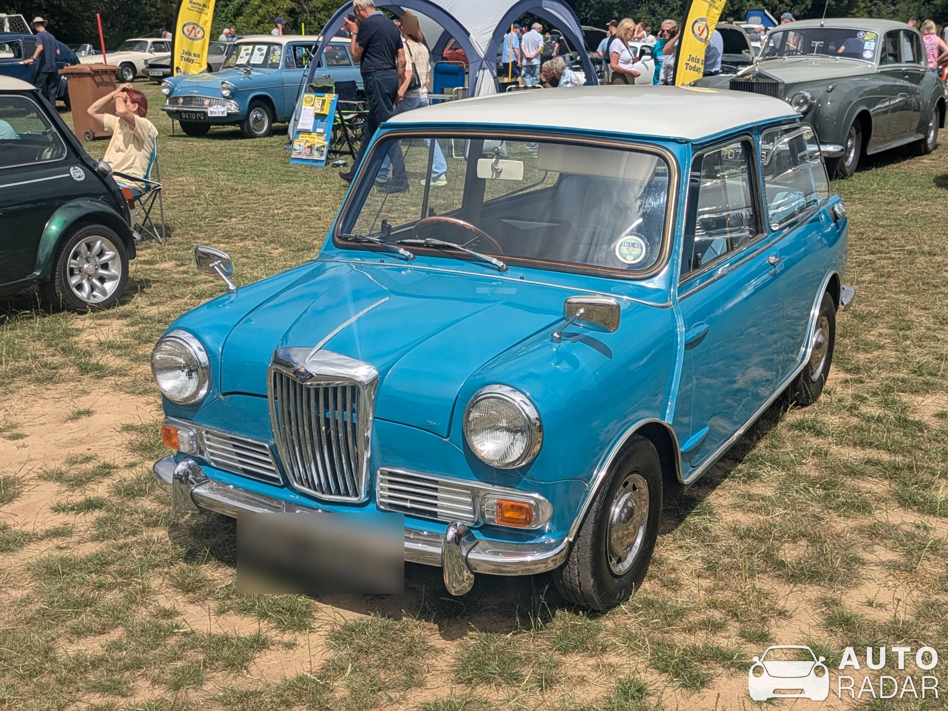 Riley Elf MkIII spotted in Rickmansworth