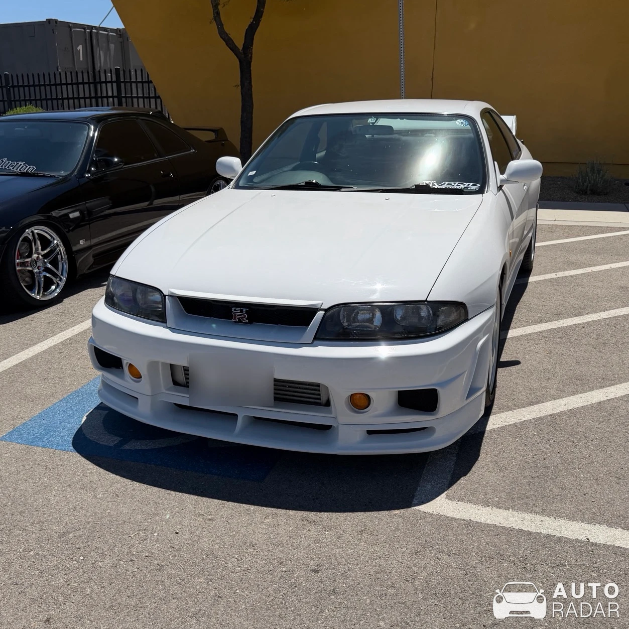 Nissan Skyline R33 spotted in Sloan