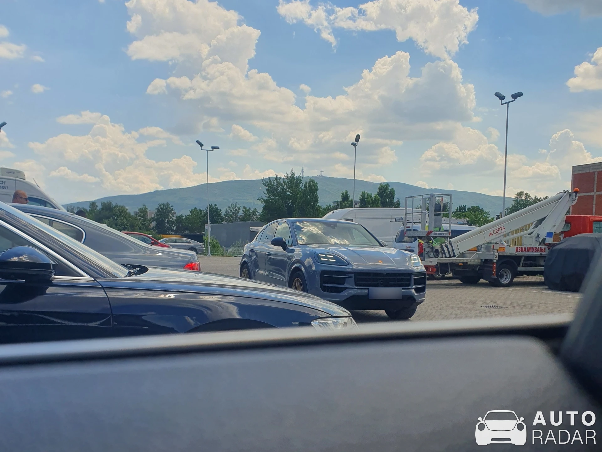 Porsche Cayenne spotted in Shkupi