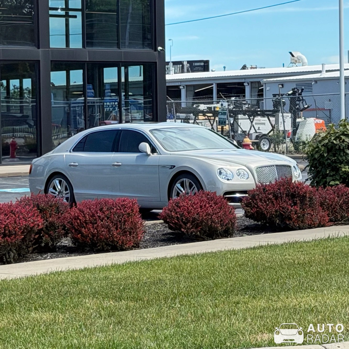 Bentley Flying Spur V8 spotted in Brook Park
