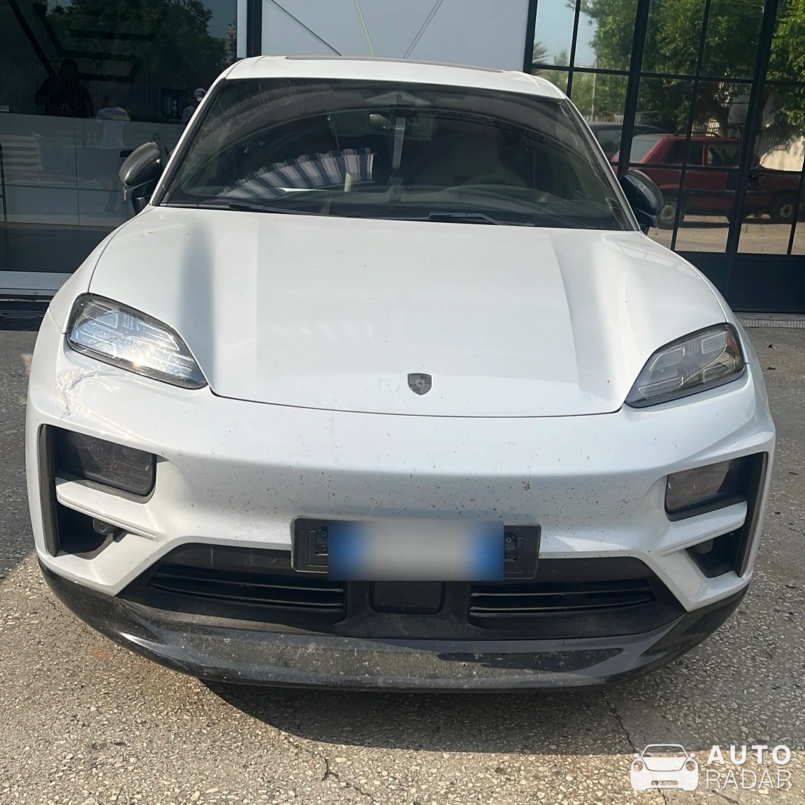 Porsche Macan spotted in Naples