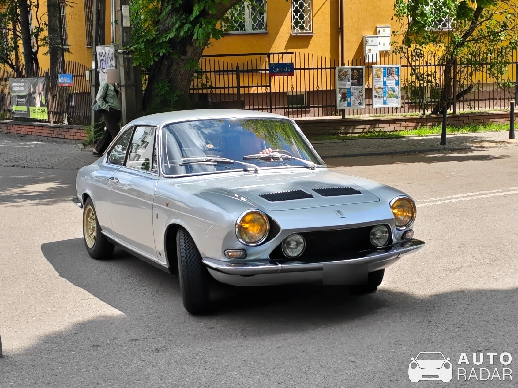 Simca 1200 spotted in Warszawa