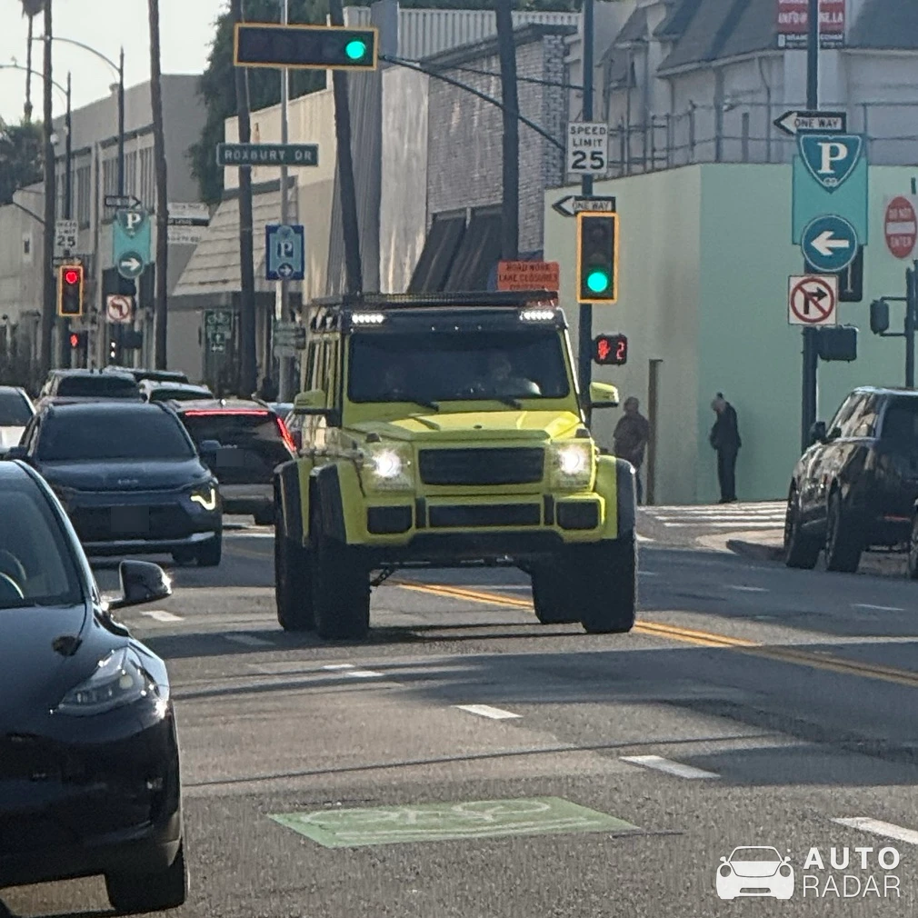 Mercedes-Benz G 550 4X4² spotted in Beverly Hills