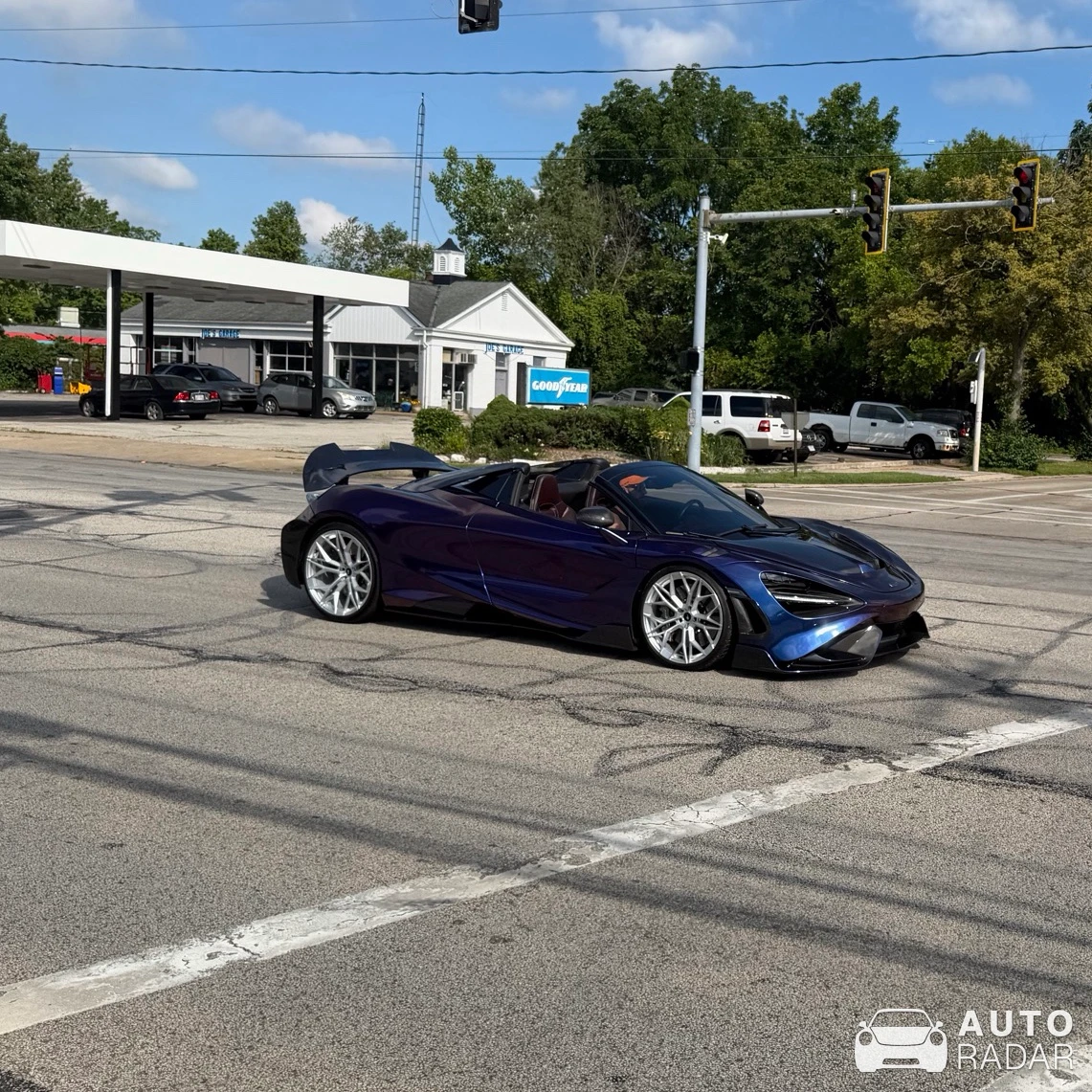 McLaren 765LT Spider spotted in North Olmsted