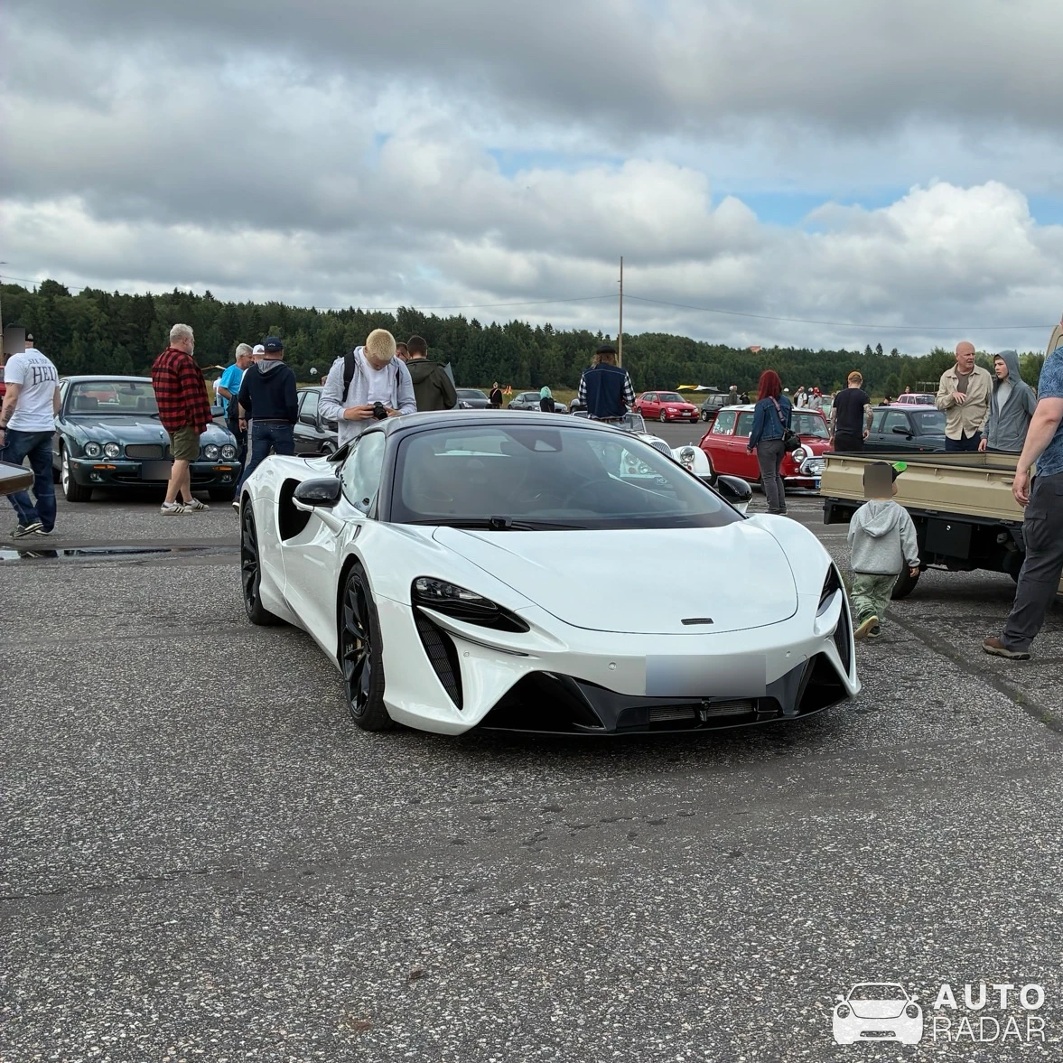 McLaren Artura spotted in Tuusula