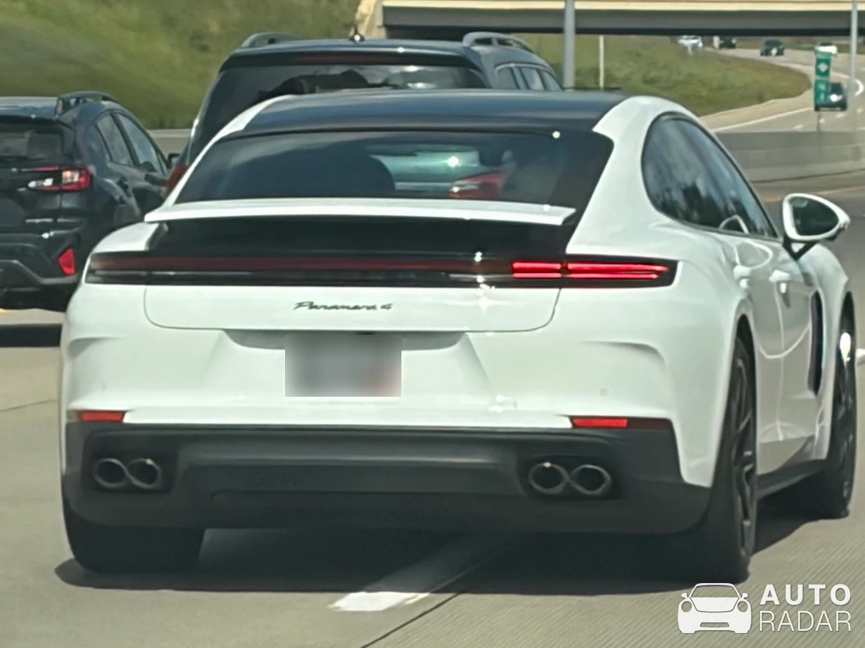 Porsche Panamera 4 spotted in Dearborn