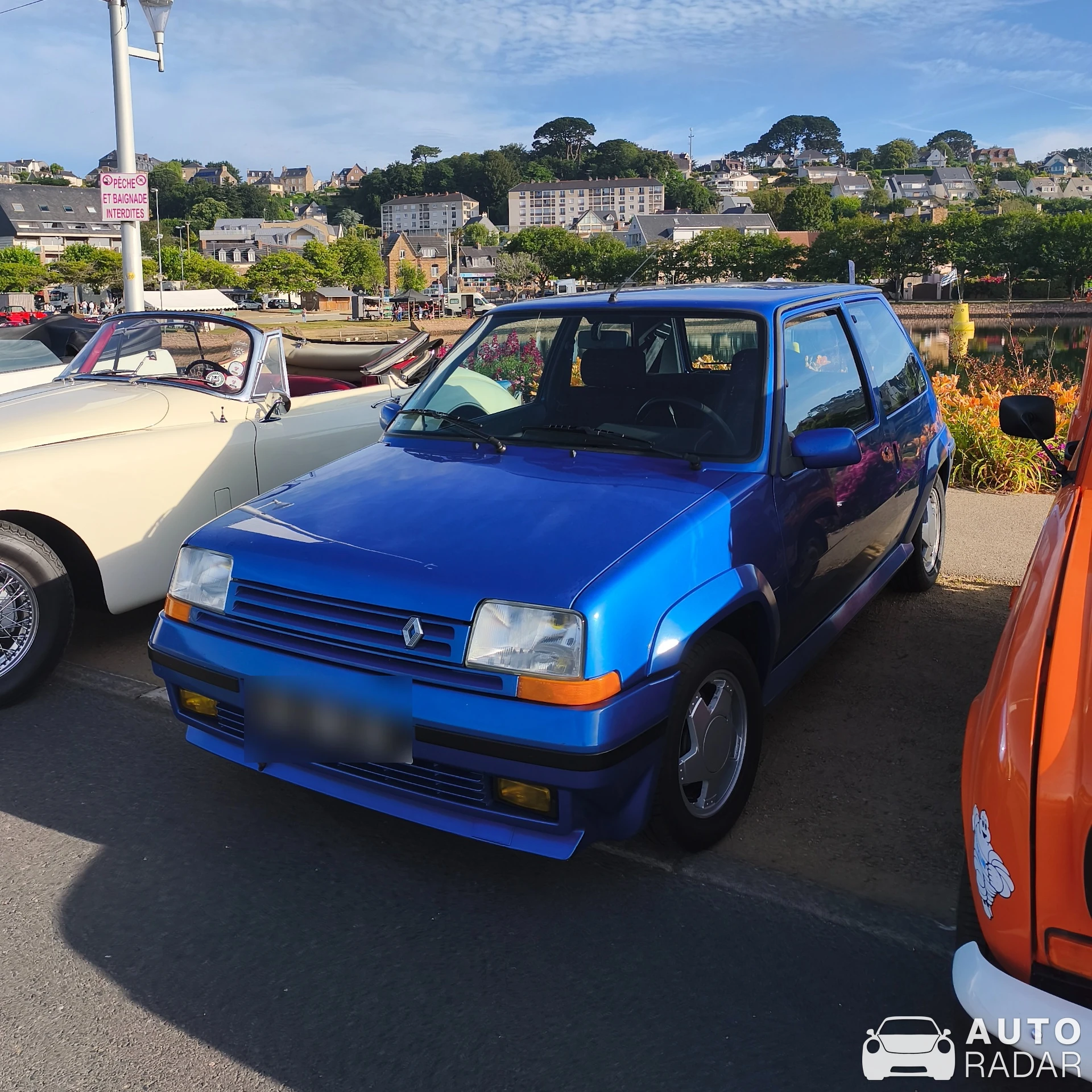 Renault Super 5 GT Turbo spotted in Perros-Guirec