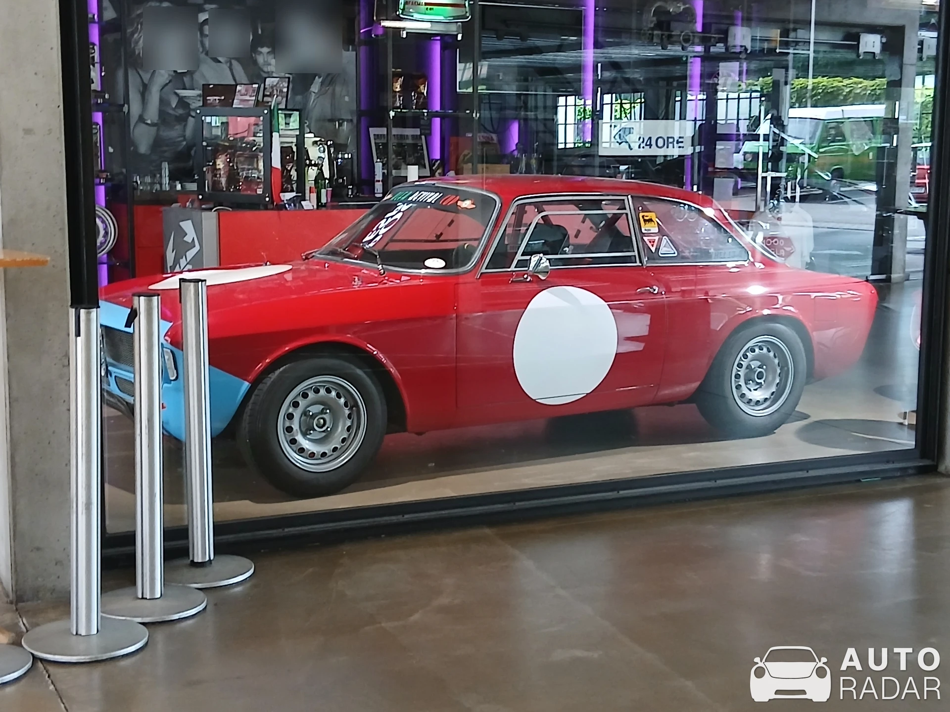 Alfa Romeo Giulia Sprint GTA spotted in Düsseldorf