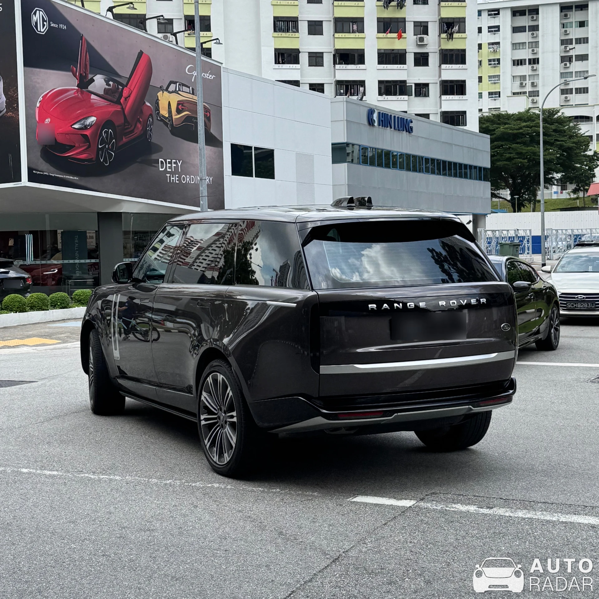 Land Rover Range Rover LWB spotted in Singapore