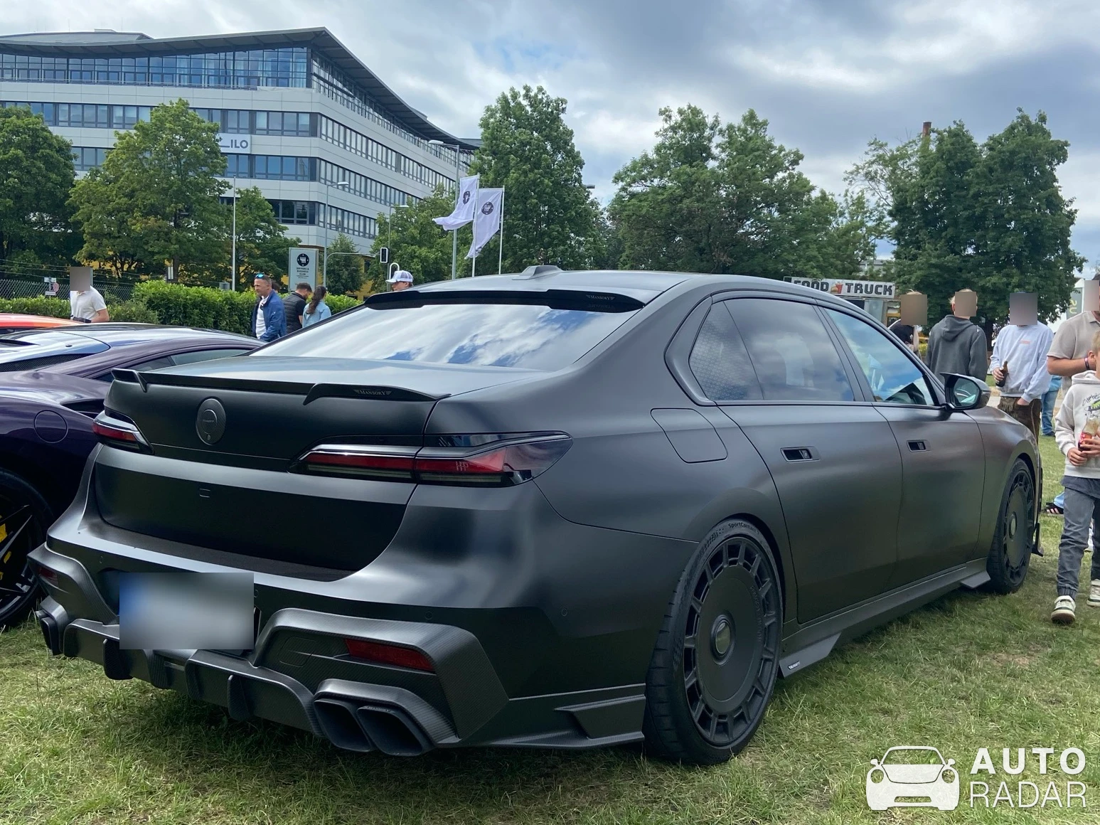 BMW 7 Series spotted in München