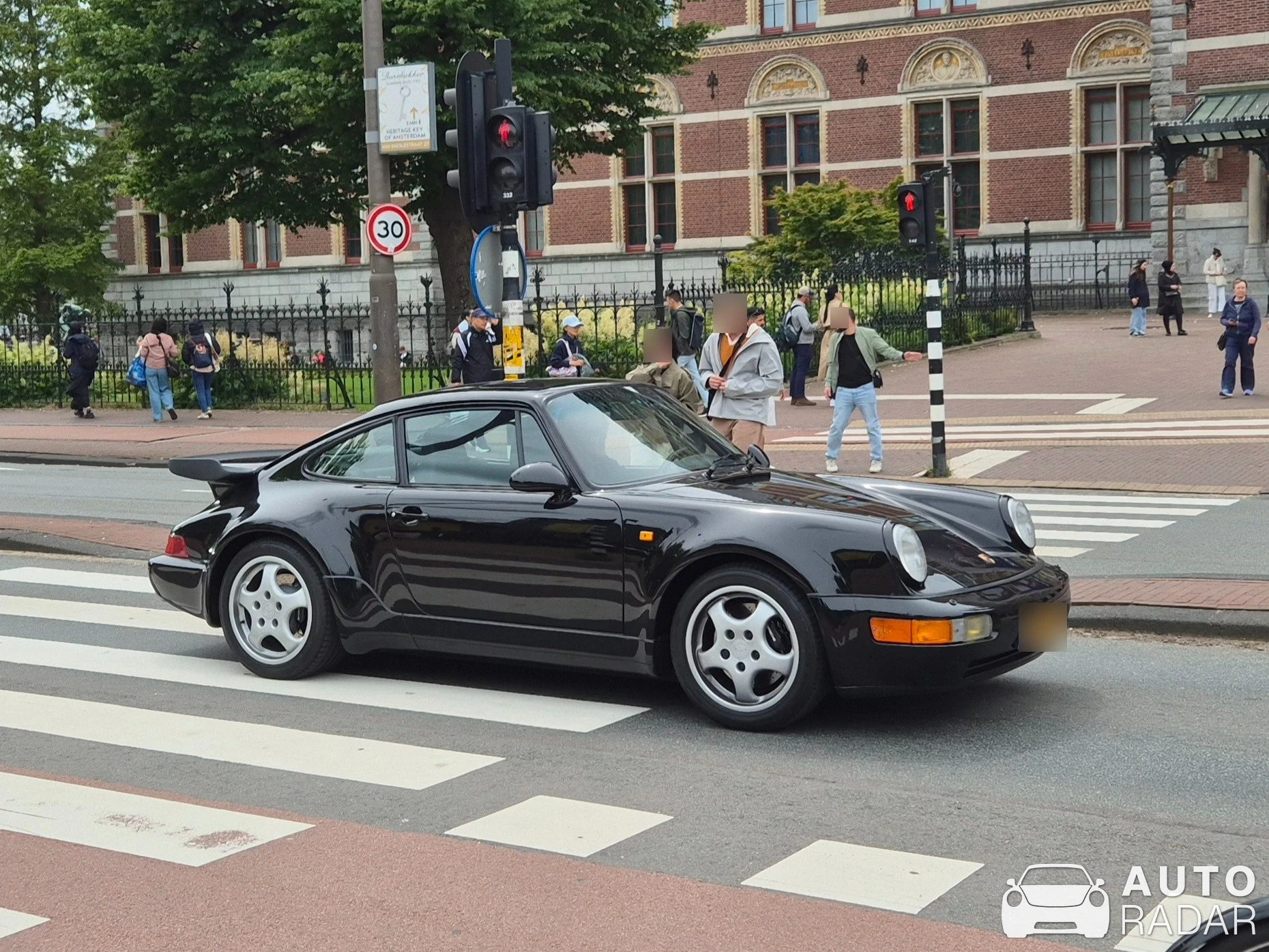 Porsche 964 Turbo 3.3 spotted in Amsterdam