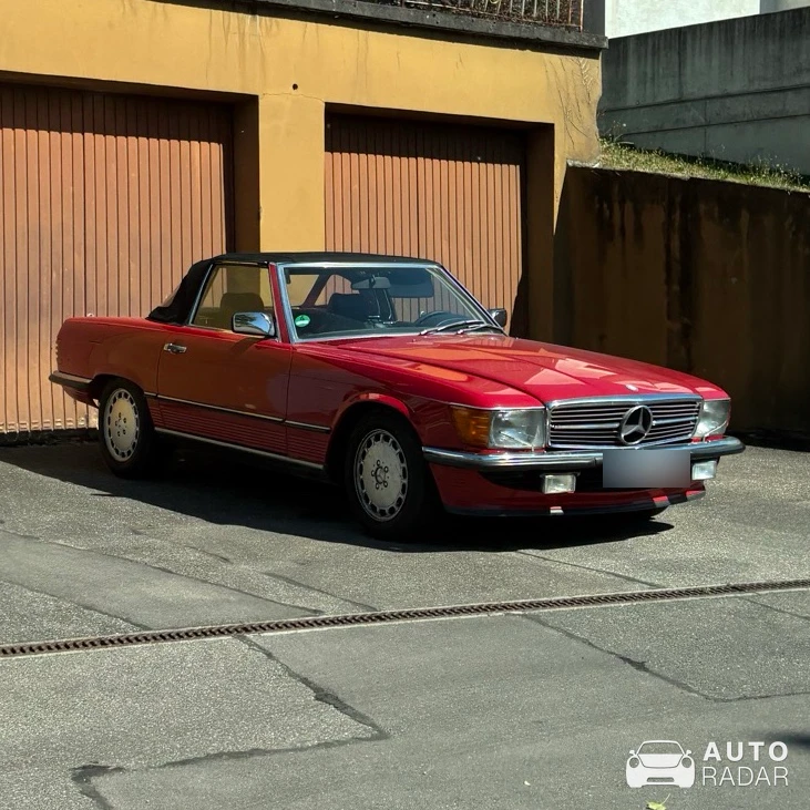 Mercedes-Benz 300SL R107 spotted in Stuttgart