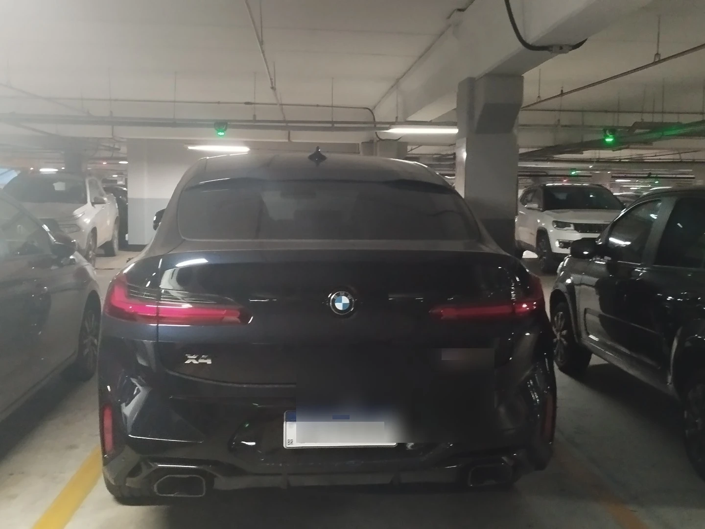 BMW X4 M40i spotted in Setor Bueno, Brasil